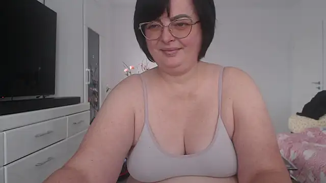 Amandamuller1982 online show from 28, 2, 2025