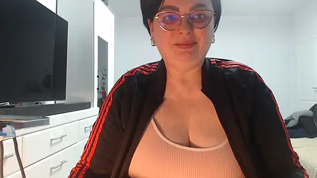 Amandamuller1982 online show from 3, 4, 2026