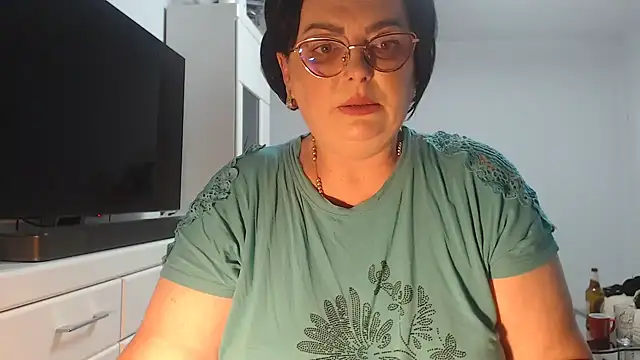 Amandamuller1982 online show from 3, 6, 2026