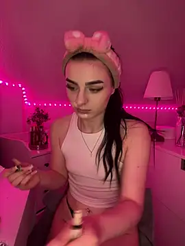 Snapshot of AdelinaAlia chatting on 20, 2, 2026 AdelinaAlia online show from 20, 2, 2026