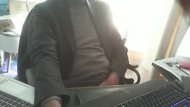 shyfrenchcock1 online show from 3, 3, 2026