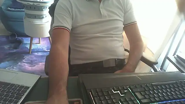 Snapshot of shyfrenchcock1 chatting on 2, 6, 2026 shyfrenchcock1 online show from 2, 6, 2026