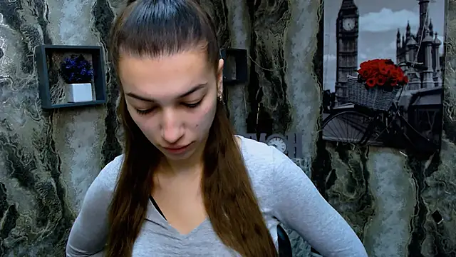 KarolinaRosse  online show from 17, 1, 2025