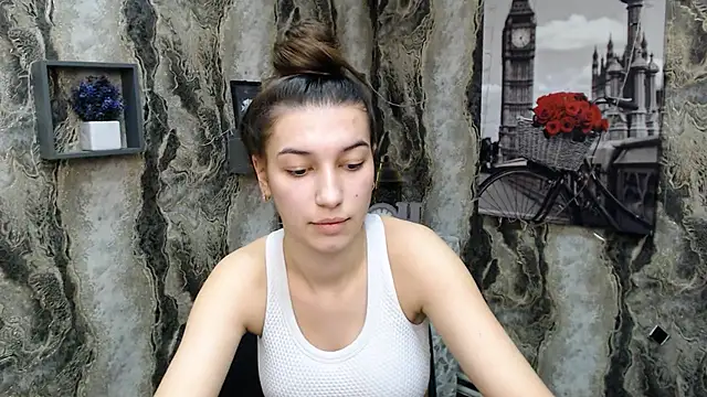 KarolinaRosse  online show from 3, 2, 2025