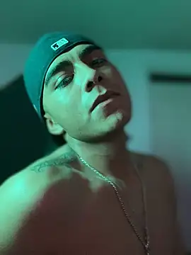 SkinnyHot444 online show from 6, 12, 2024