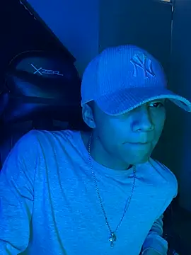 SkinnyHot444 online show from 7, 2, 2025