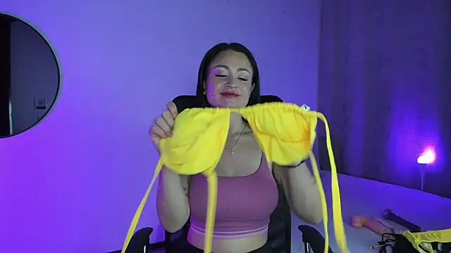 SaraMilf 69 online show from 1, 3, 2025