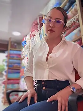 VIOLETA-25  online show from 19, 2, 2026