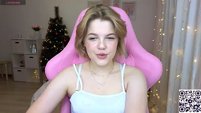 Maya Rave online show from 20, 12, 2024