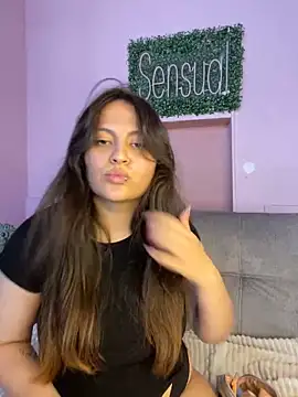 Snapshot of PoliBenett_ chatting on 30, 12, 2024 PoliBenett online show from 30, 12, 2024