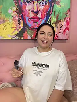 Snapshot of PoliBenett_ chatting on 22, 2, 2025 PoliBenett online show from 22, 2, 2025