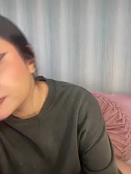 Snapshot of PoliBenett_ chatting on 5, 3, 2025 PoliBenett online show from 5, 3, 2025