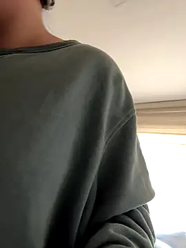 Snapshot of PoliBenett_ chatting on 29, 9, 2025 PoliBenett online show from 29, 9, 2025