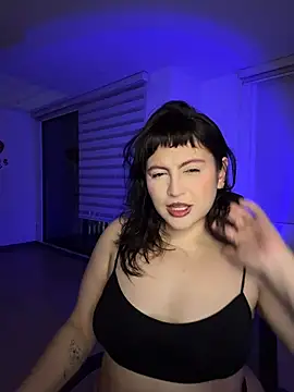 Snapshot of PoliBenett_ chatting on 30, 10, 2025 PoliBenett online show from 30, 10, 2025