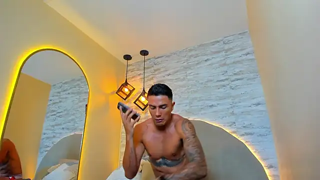 Aron Bolt online show from 23, 11, 2025