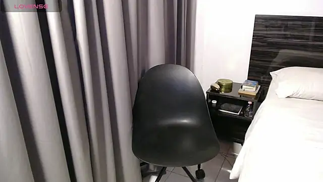 Snapshot of FaustoCock chatting on 4, 3, 2025 FaustoCock online show from 4, 3, 2025