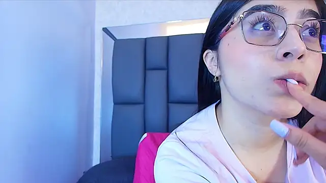 Amy wats0n online show from 28, 4, 2026