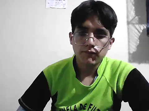 Snapshot of HardDick2 chatting on 18, 5, 2026 HardDick2 online show from 18, 5, 2026