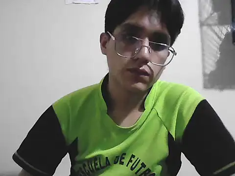 Snapshot of HardDick2 chatting on 22, 5, 2026 HardDick2 online show from 22, 5, 2026