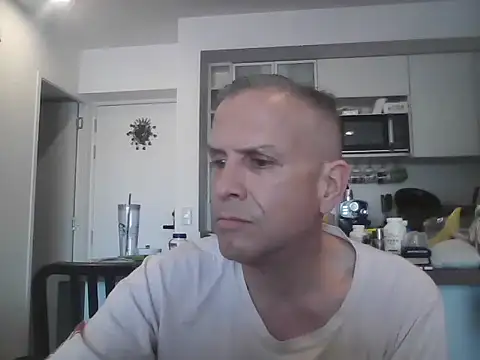 Diegoperrote682661 online show from 28, 10, 2025