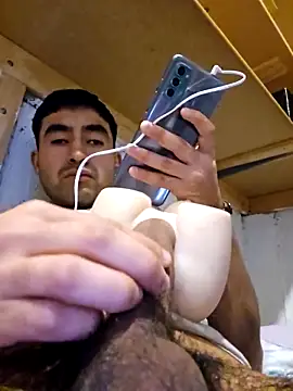 Snapshot of Axeltu77 chatting on 9, 3, 2026 Axeltu77 online show from 9, 3, 2026