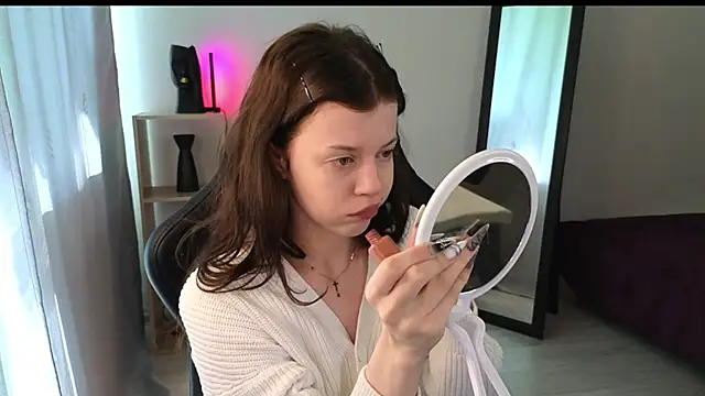 Este Glen online show from 7, 3, 2025