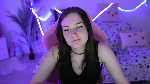 Snapshot of LisaElfy chatting on 25, 2, 2025 LisaElfy online show from 25, 2, 2025