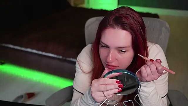 LisaElfy online show from 28, 4, 2026