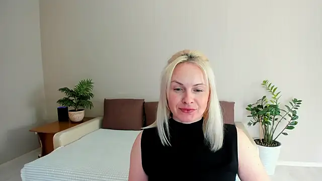 Alicee Gracee online show from 22, 1, 2025