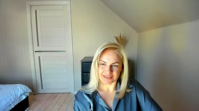 Alicee Gracee online show from 19, 2, 2025