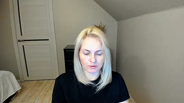 Alicee Gracee online show from 27, 2, 2025