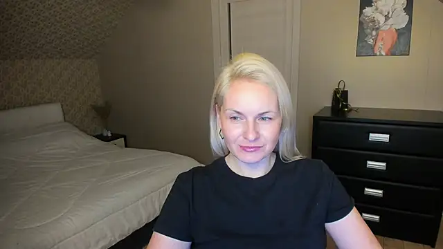 Alicee Gracee online show from 24, 11, 2025