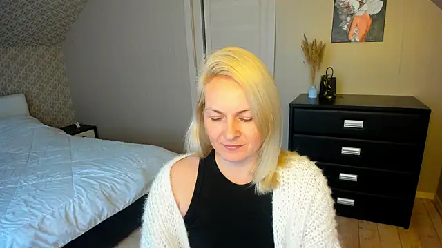 Alicee Gracee online show from 27, 11, 2025