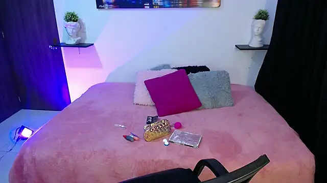 cristal-evanns online show from 5, 12, 2024