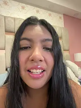 nicole fisherr online show from 15, 4, 2026