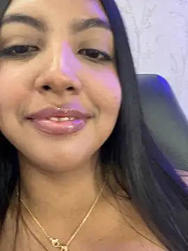 nicole fisherr online show from 25, 7, 2026