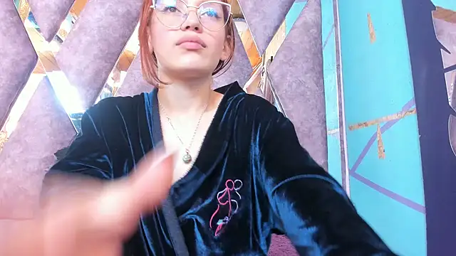 LARICSABLUE online show from 11, 1, 2025