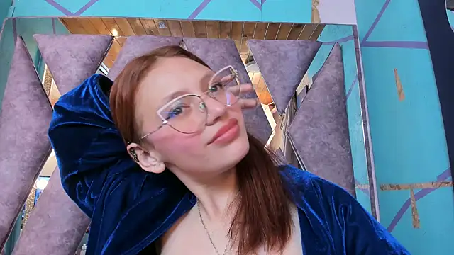 LARICSABLUE online show from 17, 1, 2025