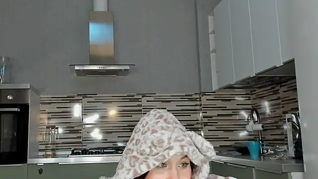 andrea x  online show from 9, 3, 2025