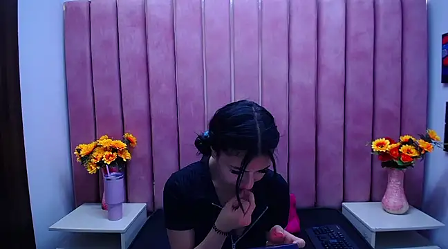 Poly Sasha  online show from 7, 3, 2025