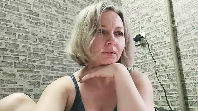 EdithManning online show from 28, 1, 2025