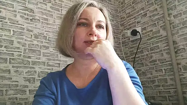 EdithManning online show from 10, 2, 2025