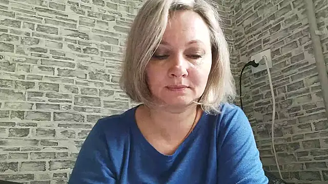 EdithManning online show from 6, 3, 2025