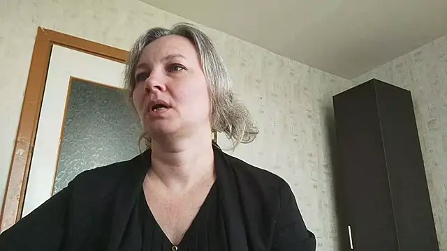 Snapshot of EdithManning chatting on 16, 5, 2026 EdithManning online show from 16, 5, 2026