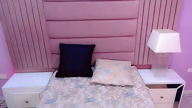 Snapshot of SexyValeriaa chatting on 10, 1, 2025 SexyValeriaa online show from 10, 1, 2025