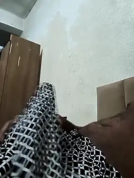 Snapshot of ems2174 chatting on 6, 3, 2026 ems2174 online show from 6, 3, 2026