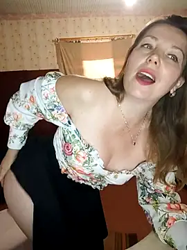 VselenaSun402 online show from 10, 9, 2025