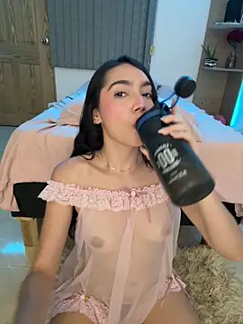 Snapshot of SOY_LUPE chatting on 28, 2, 2025 SOY LUPE online show from 28, 2, 2025