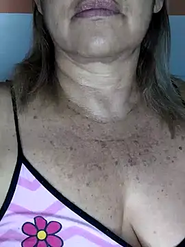 Kasandra Ho online show from 5, 2, 2025