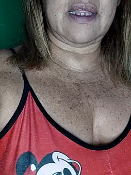 Kasandra Ho online show from 8, 11, 2025